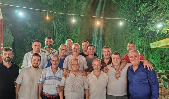 Dertlipınar Grubu, Şelale Piknik'te dostluk sofrasında buluştu