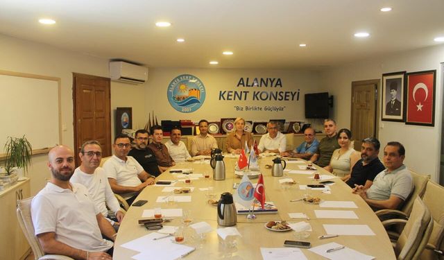 Alanya turizmi masaya yatırıldı! Kent Konseyi'nden kritik uyarı