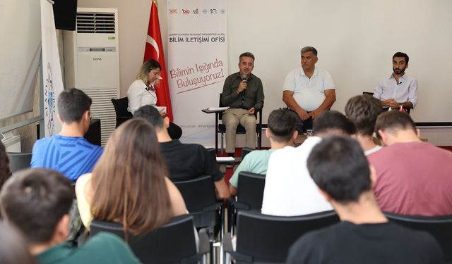 ALKÜ'den üniversite adaylarına geleceğin meslekleri rehberi