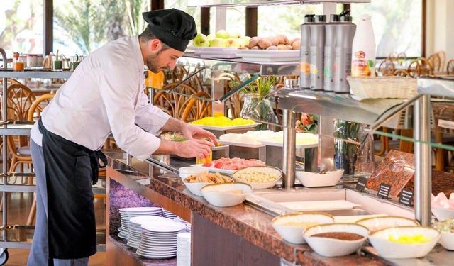 Turizme 6 milyar liralık SGK prim desteği yasalaştı