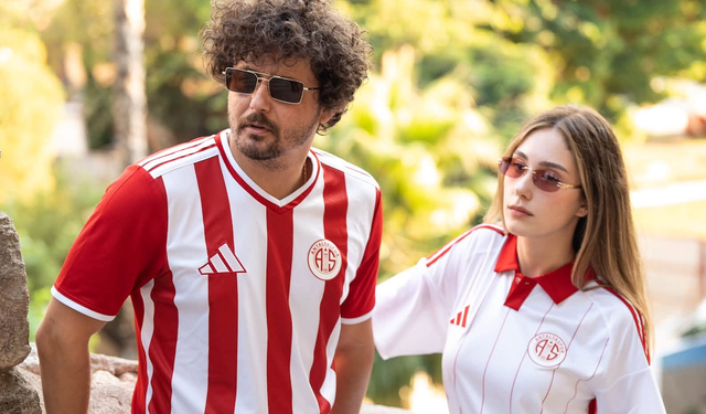 Antalyaspor yeni sezon formalarını görücüye çıkardı