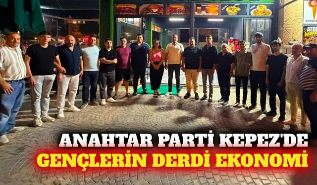Kepez'de Anahtar Parti'den gençlik buluşması