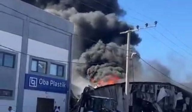Plastik fabrikasında yangın