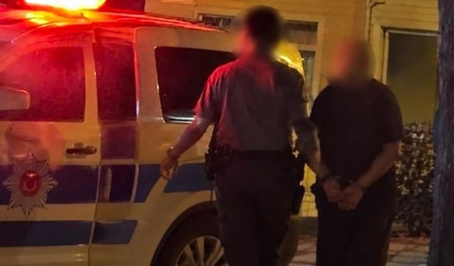 İş insanı 2 erkek çocukla otelde basıldı