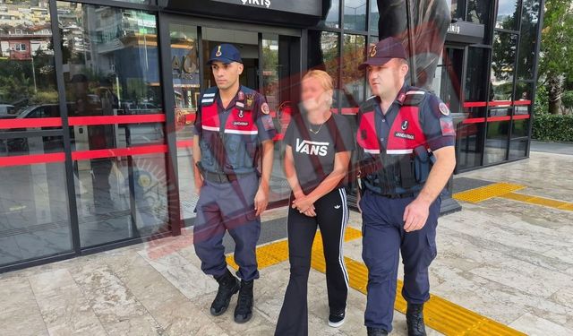 Alanya'da merdivenlerden düşen Polonyalı turist hayatını kaybetti: Eşi tutuklandı