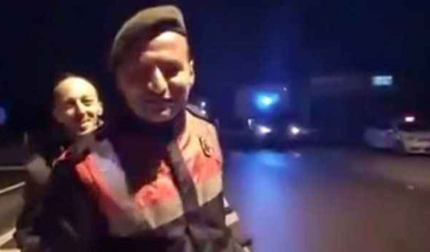 Aniden canlı yayına giren asker sosyal medyayı salladı