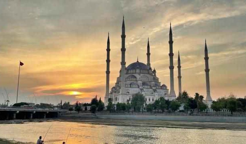 2022 Ramazan Bayramı tatili kaç gün olacak? Bayram ikramiyesi ne kadar oldu? Bayram namazı saat kaçta?