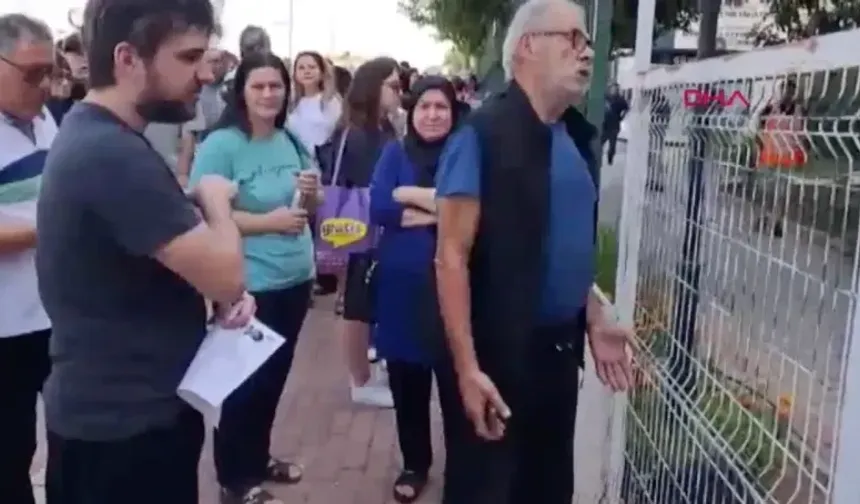 Antalya'da babası oğlunun sınava alınması için ısrar etti; oğlu 'boşver' dedi