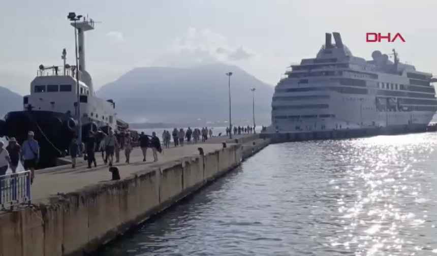 İngiliz turistler Alanya'ya kruvaziyerle geldi