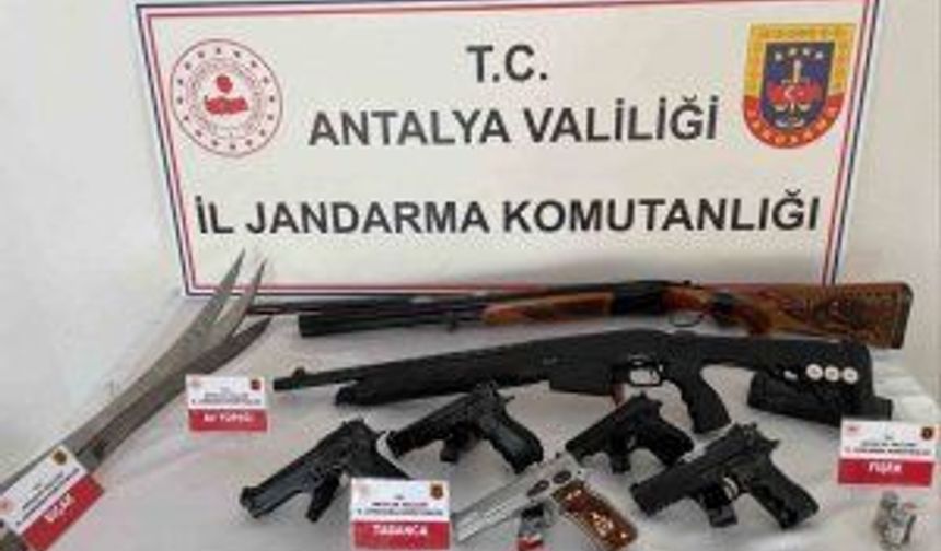 Gazipaşa'da şafak operasyonu: Resmen cephanelik ele geçirildi