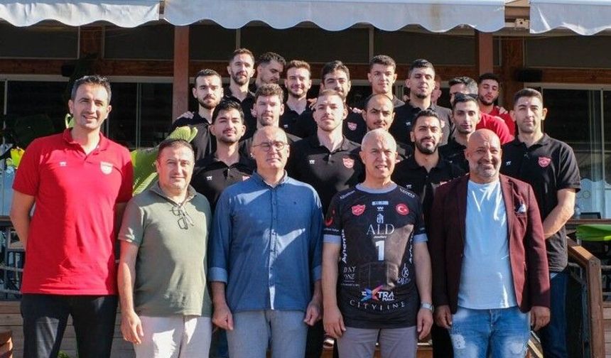 Alanya Occo'da Efeler buluşması