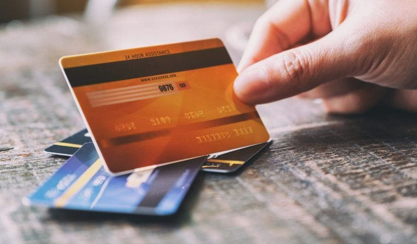 Merkez Bankası kredi kartı faiz oranlarını düşürdü