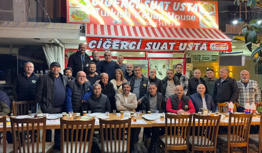 Ciğerci Suat ustadan örnek davranış! Alanyaspor taraftarlarına çiğköfte partisi