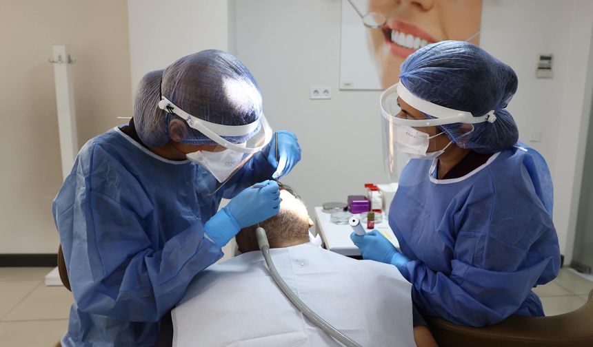 Antalya BŞB'de ücretsiz diş sağlığı hizmetine vatandaşlardan yoğun ilgi