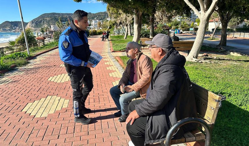 Alanya'da polislerden dolandırıcılık uyarısı