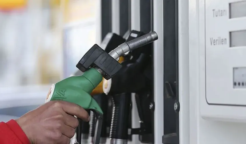 Araç sahiplerine soğuk duş akaryakıta dev zam geldi