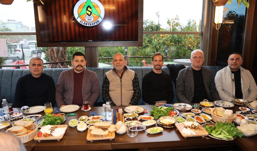 Alanyaspor moral kahvaltısında buluştu