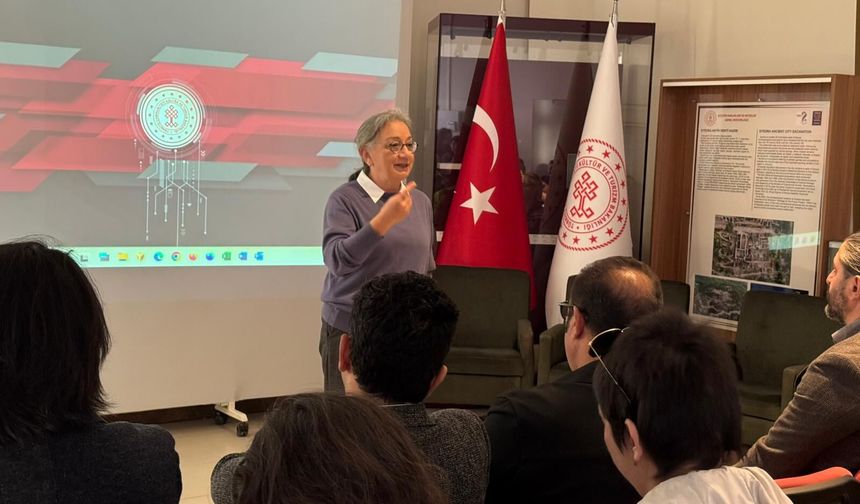 Alanya Müzesi’nde ‘Müzelik Sohbetler’ ile tarihe yolculuk