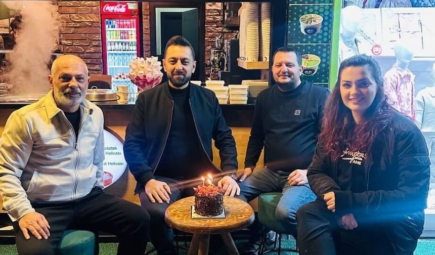 Mehmet Şahin yeni yaşını üst üste sürprizlerle kutladı