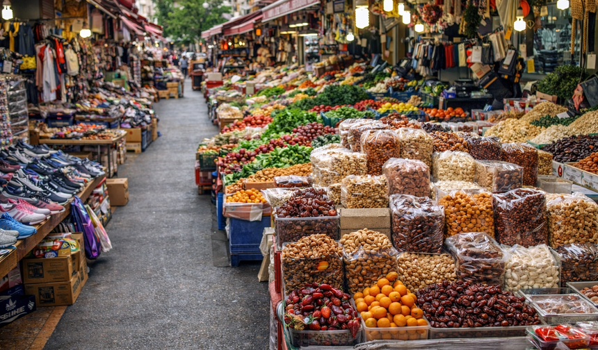 Alanya’da bayram alışverişi başladı: Esnaftan “yerelden alışveriş” çağrısı