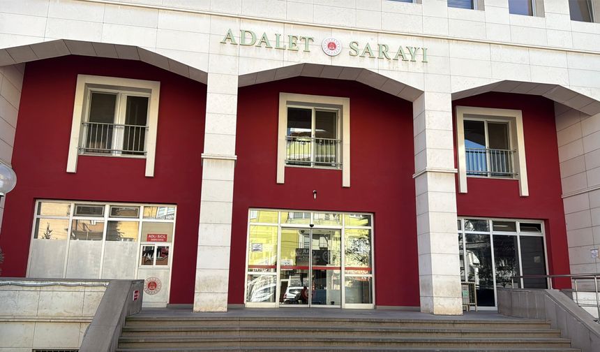 Atatürk'e hakaret eden öğretmen gözaltına alındı