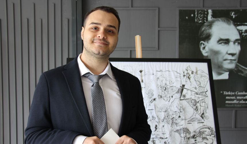 Antalya'da otizmli genç sanatçı eserlerini sergiledi