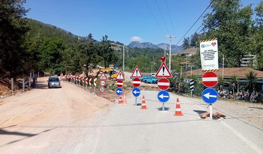 Alanya Demirtaş Vadisi’nde 60 yıllık köprü yıkılıyor: Yeni proje 31 mahalleyi rahatlatacak