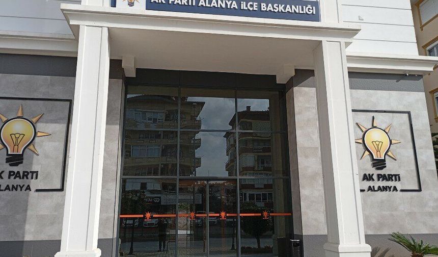 AK Parti Alanya'dan Büyükşehir'e çifte standart tepkisi