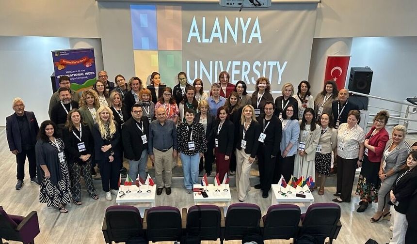 Alanya Üniversitesi, 11 ülkeden 30 akademisyeni ağırladı