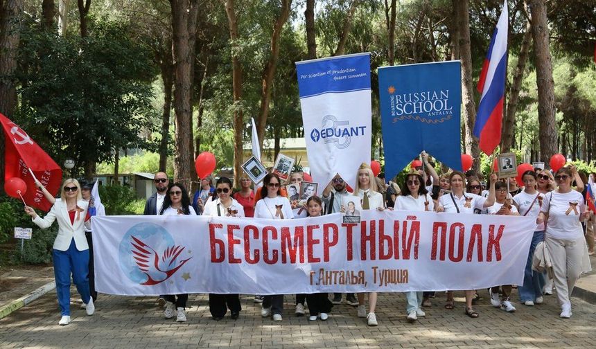 Antalya'da yaşayan Ruslar 9 Mayıs Zafer Bayramı'nı kutladı