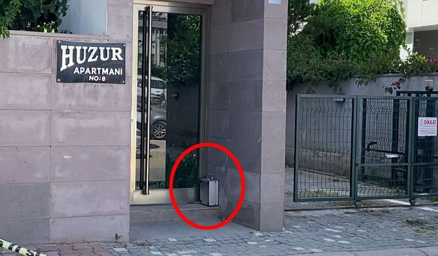 Antalya'da şüpheli çantadan makyaj malzemesi çıktı
