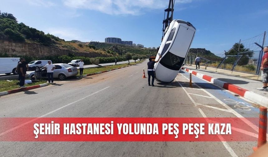 Şehir hastanesi yolundaki keskin virajda peş peşe kaza