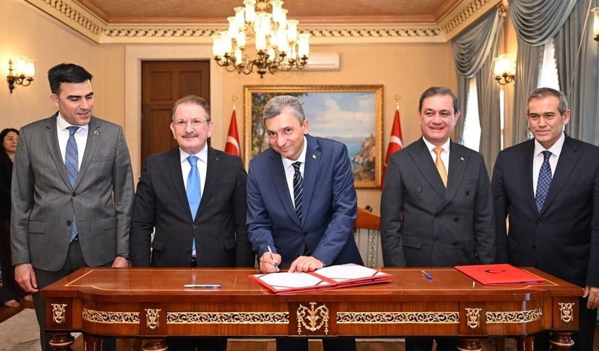 Elmalı'ya yapılacak sağlık tesisleri için imzalar atıldı