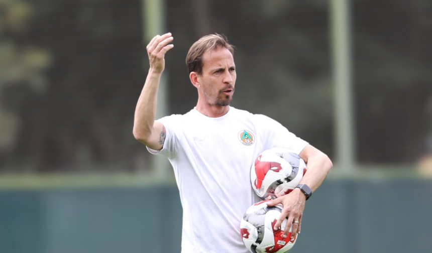 Alanyaspor Teknik Direktörü Pereira Dünya Kupası'nı değerlendirdi