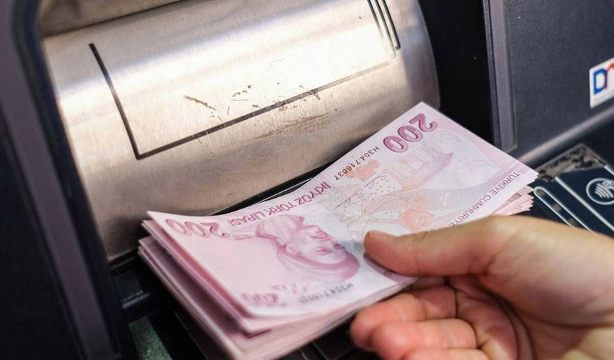 Emeklilere bu ay iki ödeme birden yatırılacak: İşte tarihler