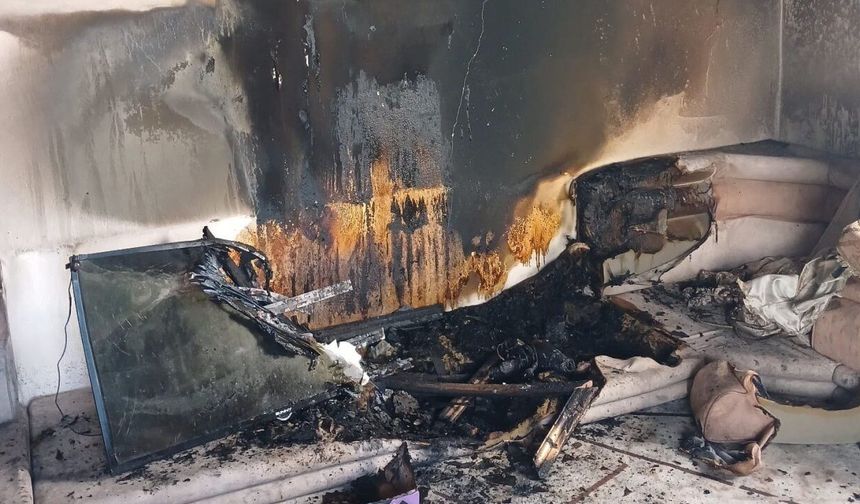 Manavgat'ta müstakil ev cayır cayır yandı