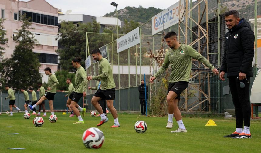 Alanyaspor’da Karagümrük mesaisi sürüyor: Hedef sezonu galibiyetle kapatmak