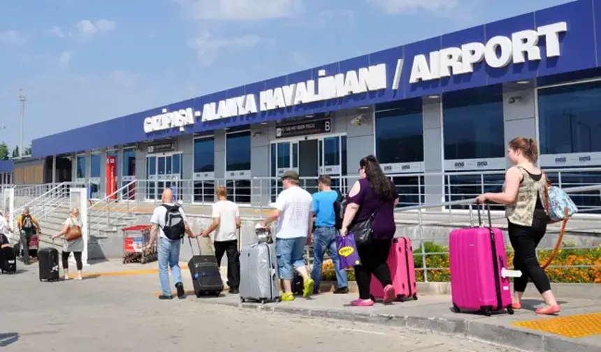 Gazipaşa-Alanya Havalimanı’nda 5 ayda 239 bin yolcuya hizmet verildi