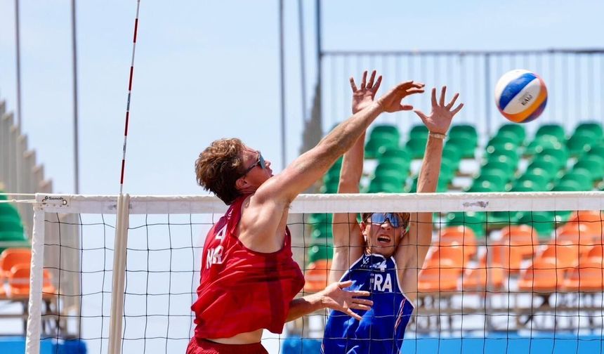 Alanya'da olimpiyat kotalı plaj voleybolu heyecanı başladı