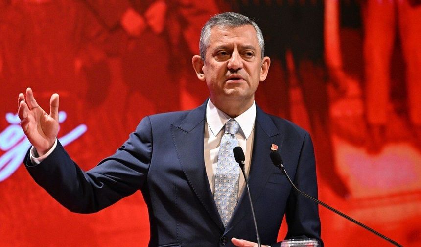Özgür Özel'in olası yeni partisinin adı kulislerde Yürüyüş