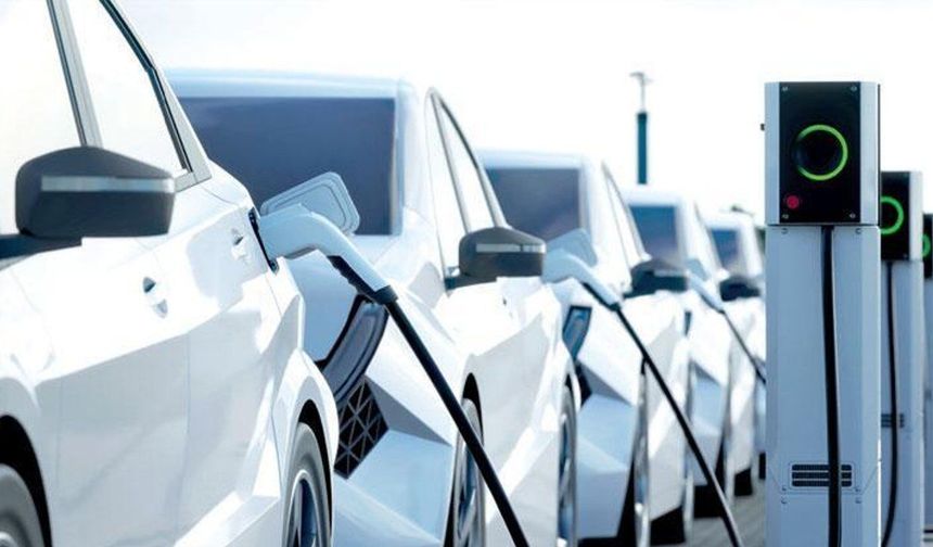 Elektrikli araç sayısı 436 bini aşarak rekor kırdı