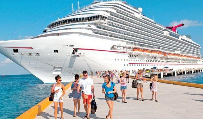 Türkiye limanlarında kruvaziyer yolcu sayısı 455 bini aştı