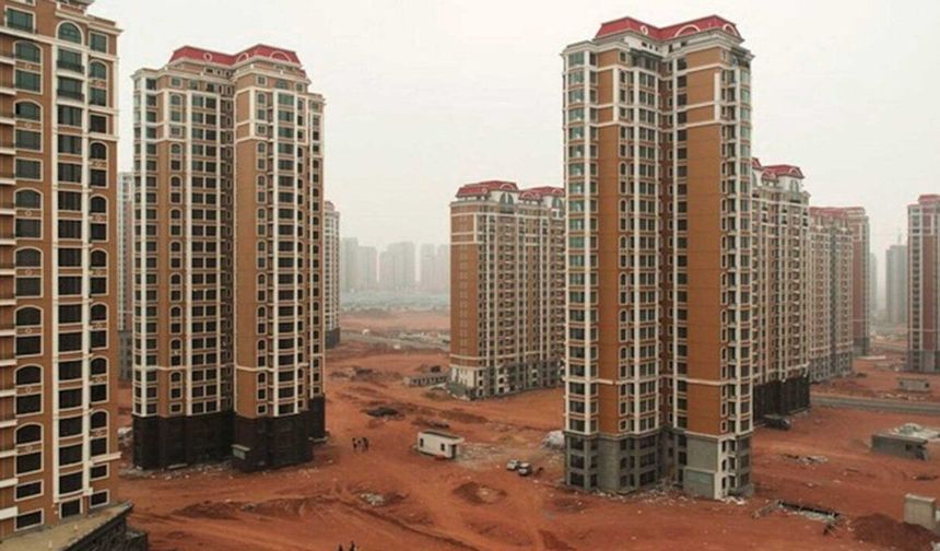 Çin'in 2.3 milyar dolarlık hayalet şehri canlanıyor