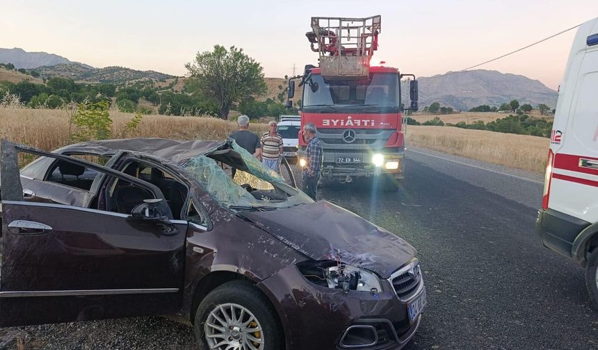 Takla atan otomobilde facia: Anne ve 3 yaşındaki oğlu hayatını kaybetti