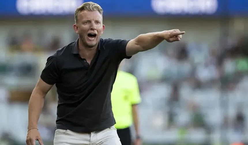 Dirk Kuyt İstanbul’a geldi