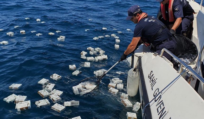 Gazipaşa Açıklarında Kaçakçılık Operasyonu: Denizden Çok Sayıda IQOS Sigarası Çıkarıldı