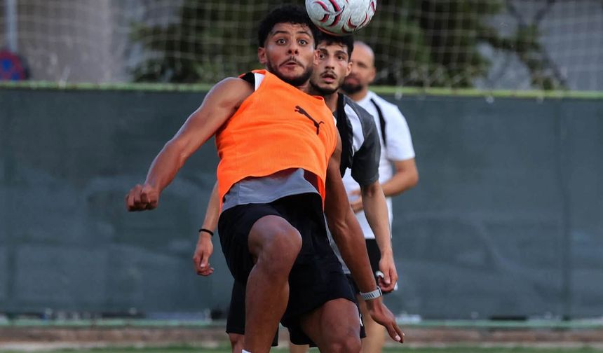 Alanyaspor'da tempo yükseliyor! Takım içi maçlarla yeni sezona hazırlık