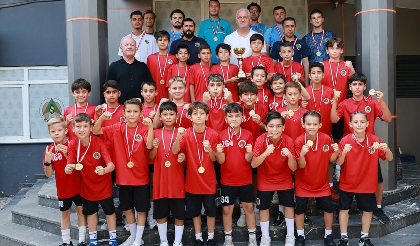 Namağlup Şampiyon Alanyaspor U11 kupasına kavuştu