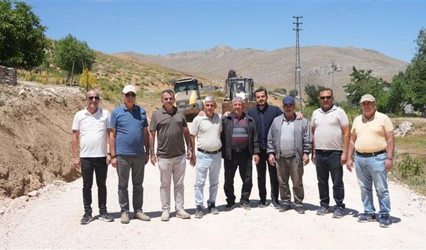 Alanya'dan Konya'ya uzanan yayla yolunda asfalt hazırlığı