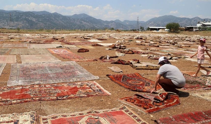 Döşemealtı'ndan ABD ve Avrupa'ya asırlık halı ihracatı